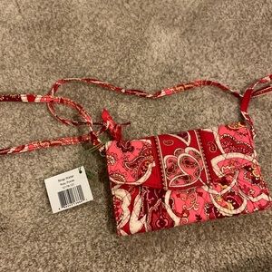 Vera Bradley strap wallet in Roses Posies